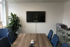 small-conference-room-tv-on-the-wall